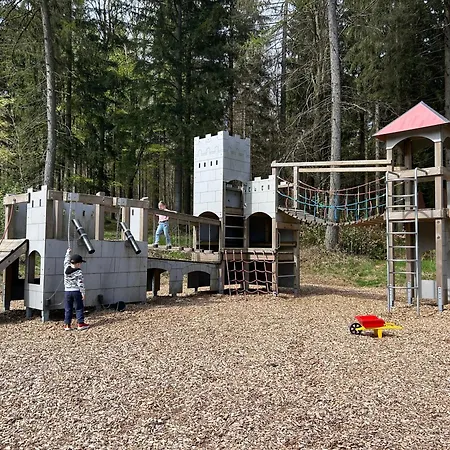 Gemuetliches 2-zimmer-apartment Im Fichtelgebirge - Nahe Der Skipiste Mit Terrasse & Free Parking * Mehlmeisel